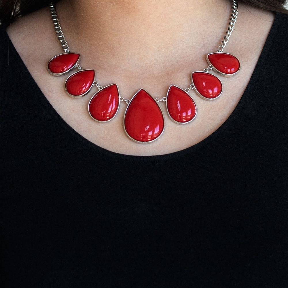 “Red Teardrop” Set